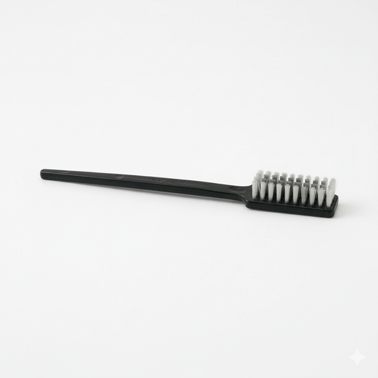 Brosse nettoyage groupe infuseur machine expresso - fond blanc